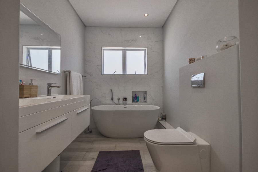 4 Bedroom Property for Sale in Sunset Beach Western Cape